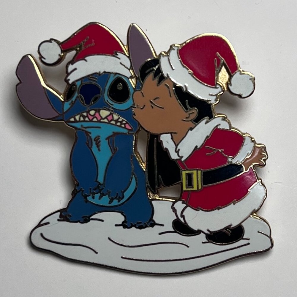 lilo kissing stitch christmas disney pin • santa kiss • wdw